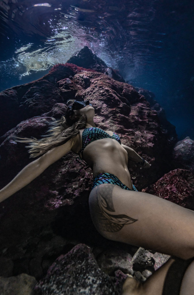 girl bikini underwater model tattoo