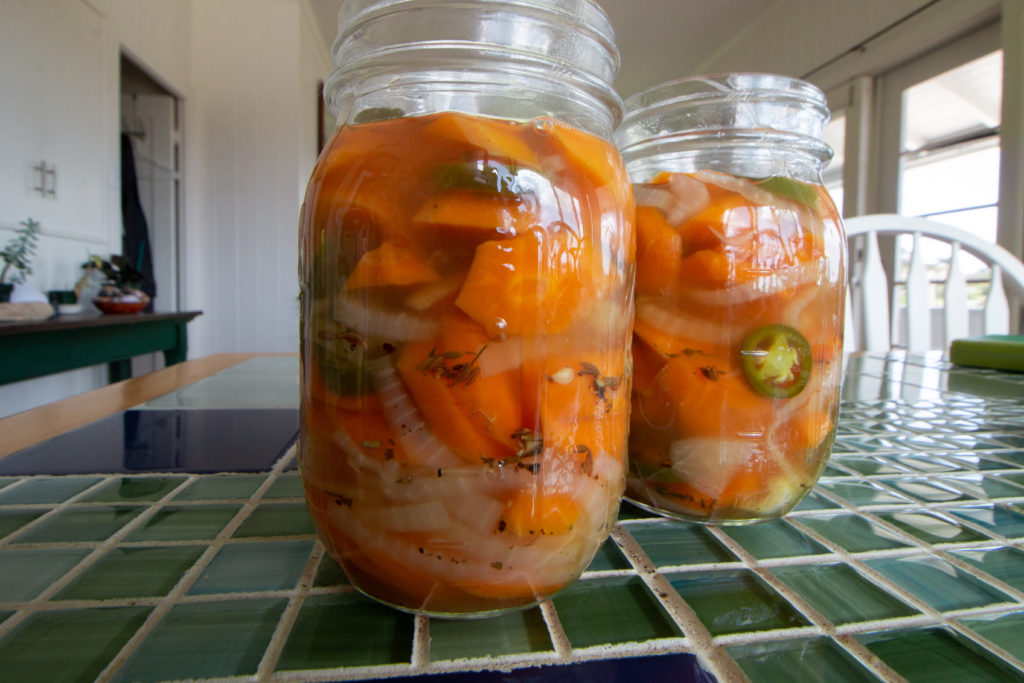 jar of spicy pickled carrots